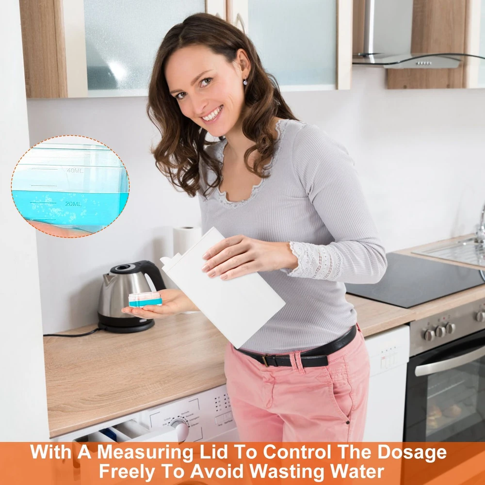 A woman in a light gray top and pink pants is holding a measuring container and standing at a kitchen counter, showcasing a product designed to control water dosage with a measuring lid, promoting efficient use and waste reduction.