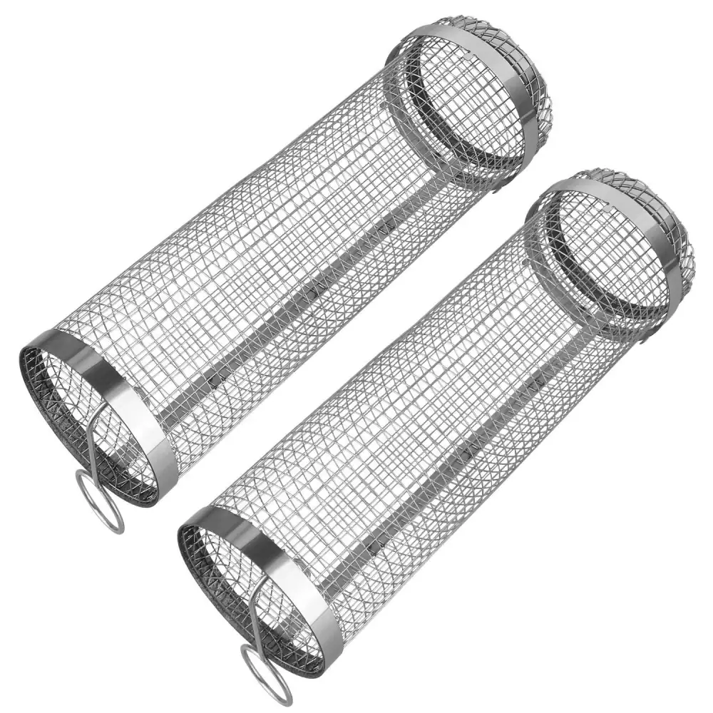 Stainless steel grill baskets, set of two, ideal for cooking vegetables and fish on the barbecue, featuring a wire mesh design for even heat distribution.